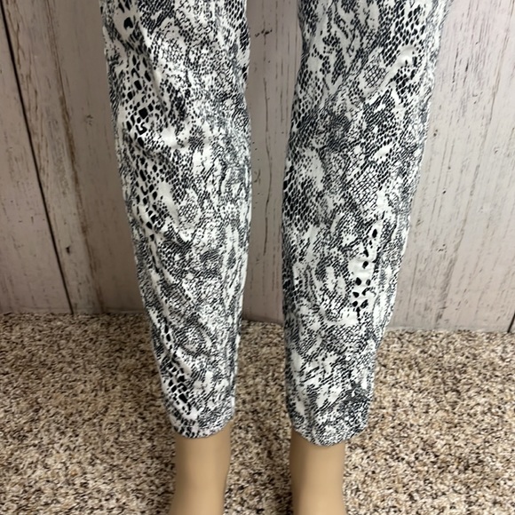 COPY - Nicki Minaj Hi Rise Skinny Cotton Spandex Pants Button Fly Junior 3/4 Wo… - Picture 5 of 12